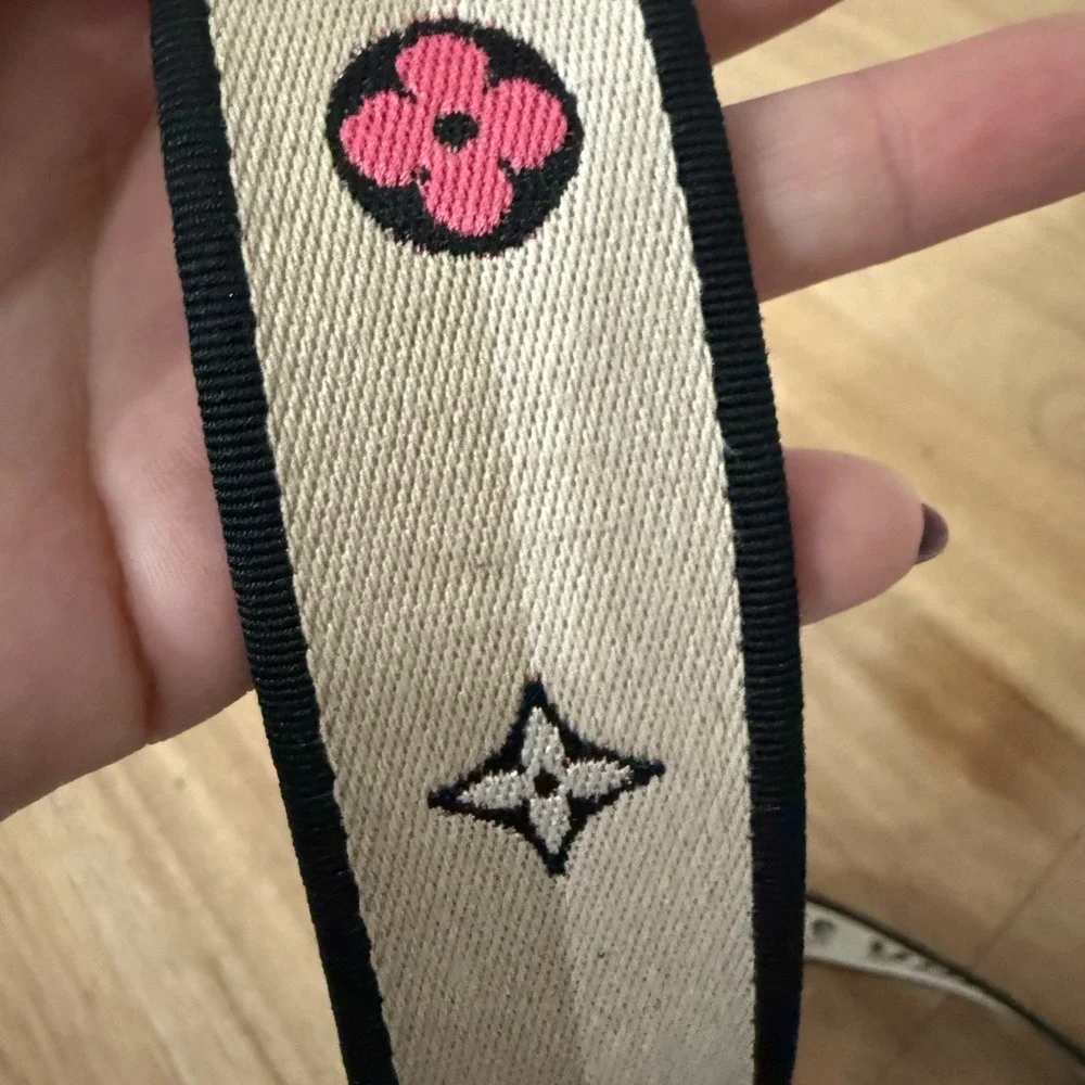 Louis Vuitton Crossbody Canvas Bandoulière Guitar Strap‎ Beige Black Pink Speedy